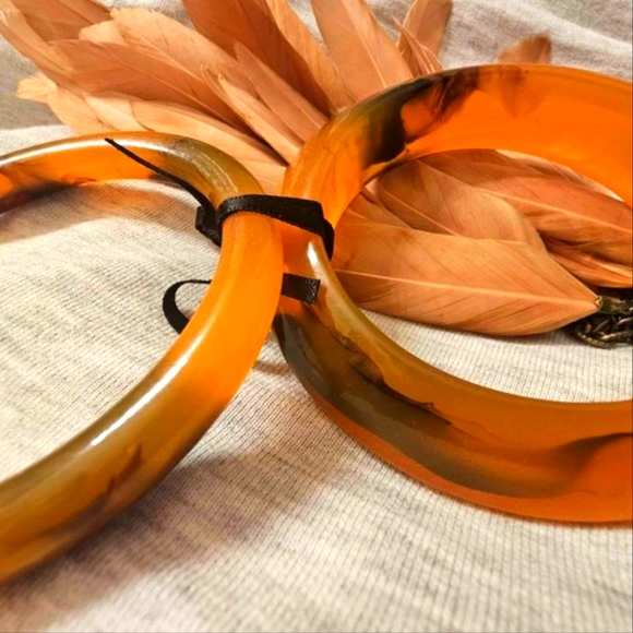 8-piece Boho Collection-Vintage Leopard🐆Lucite Faux Bracelets🐾💫Plus more! - Picture 7 of 10